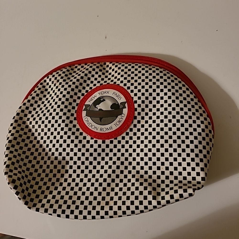 Elizabeth Arden Cosmetic Case